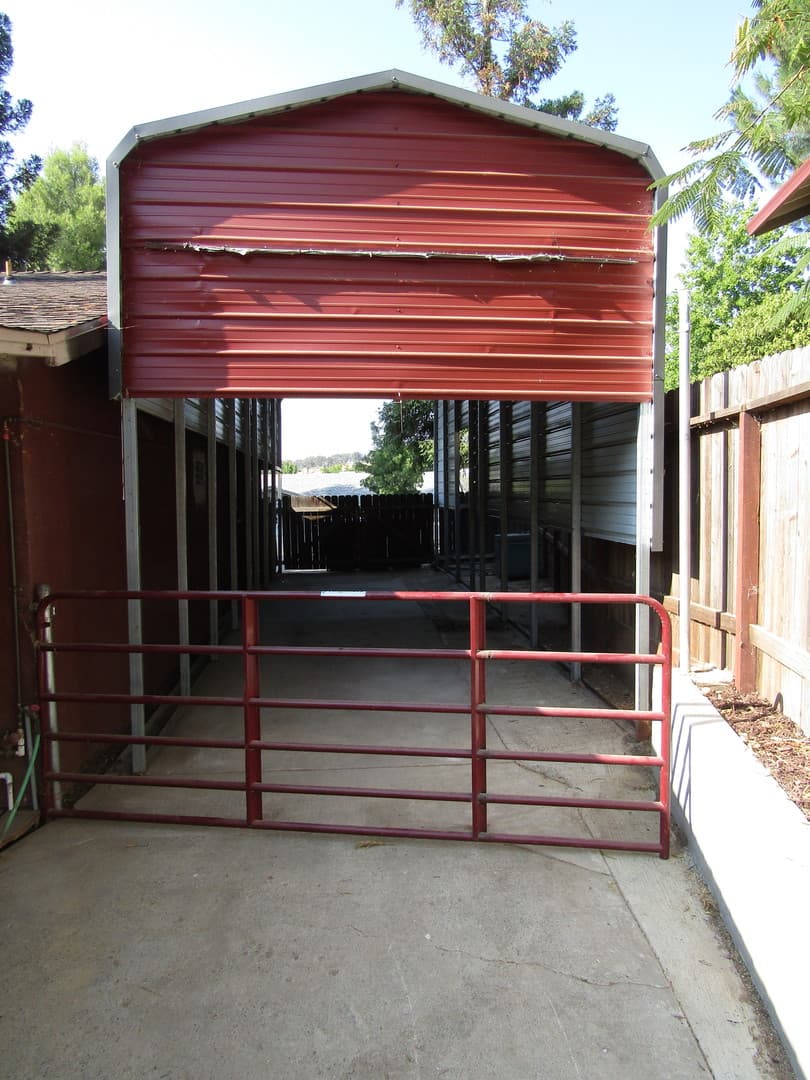 Folsom House: 233 Flower Drive