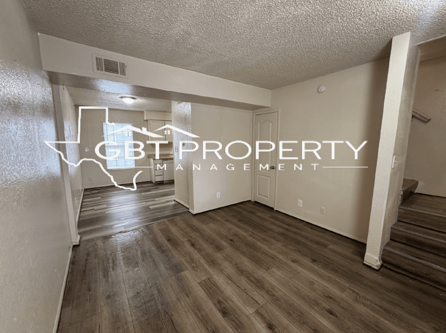 Hillsboro Apartment: 208 N. Church St.