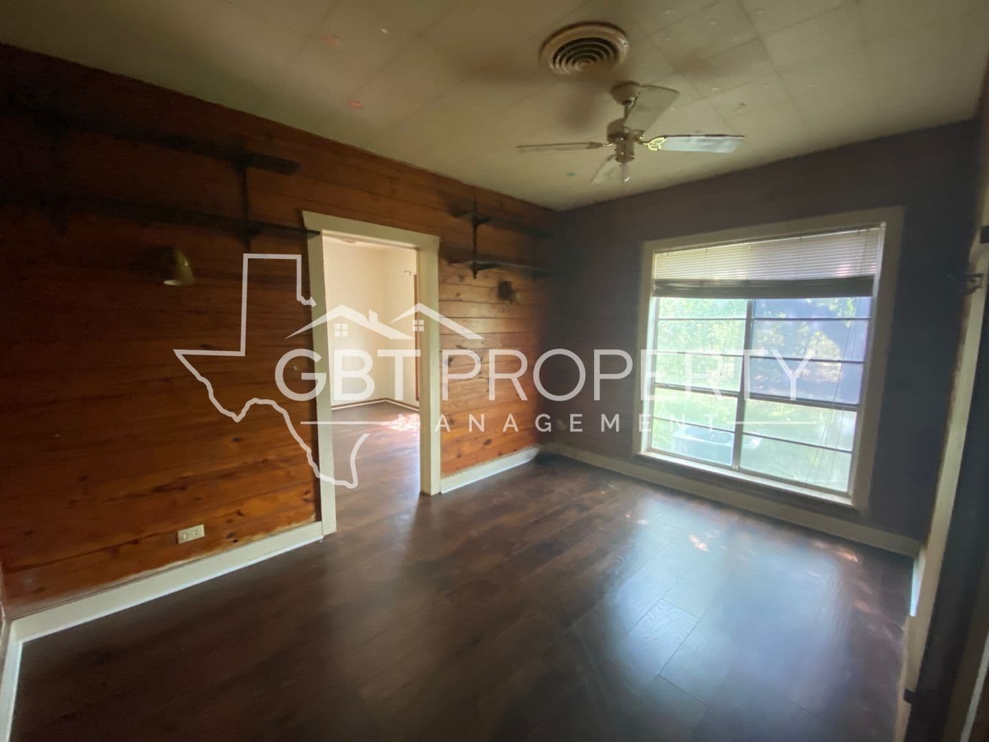 Groesbeck Apartment: GBT