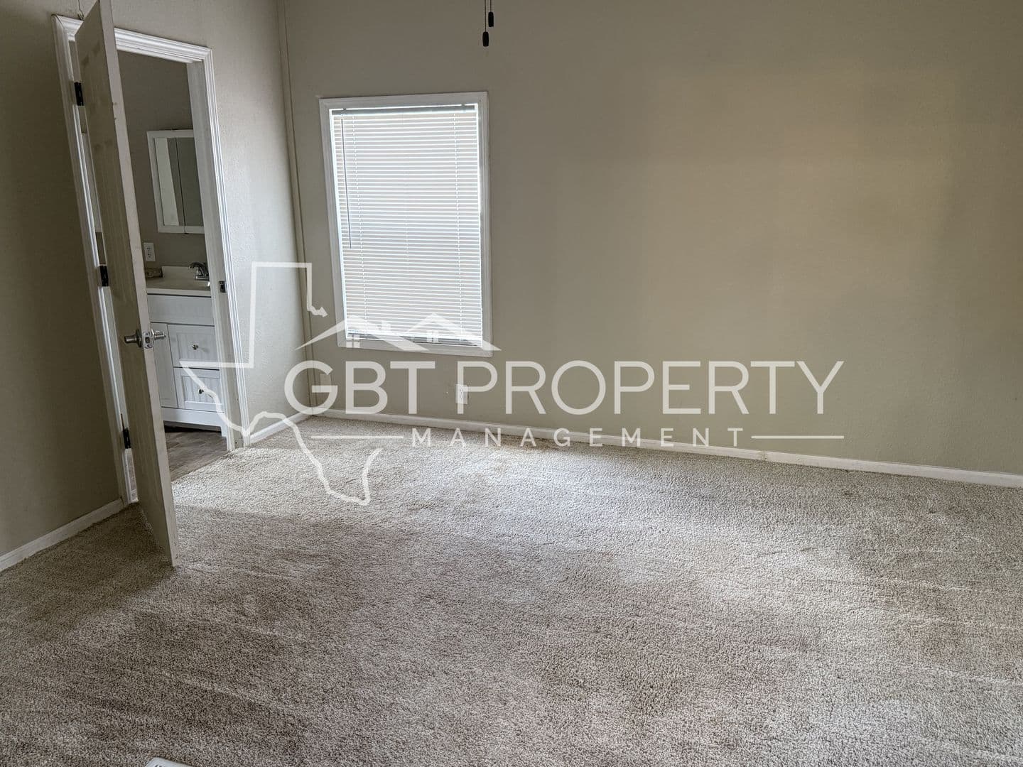 Victoria Apartment: 10652 US Hwy 59 South