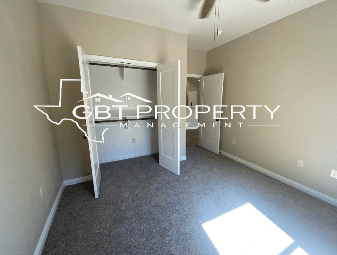Groesbeck Apartment: 102 E State St.