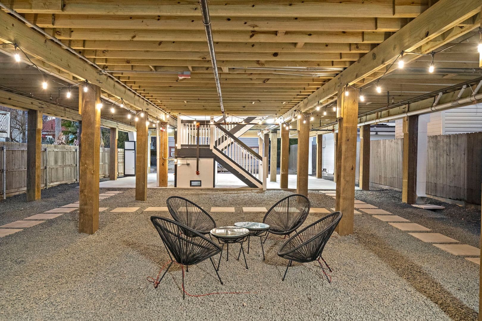 Galveston Apartment: 808 Sealy Ave