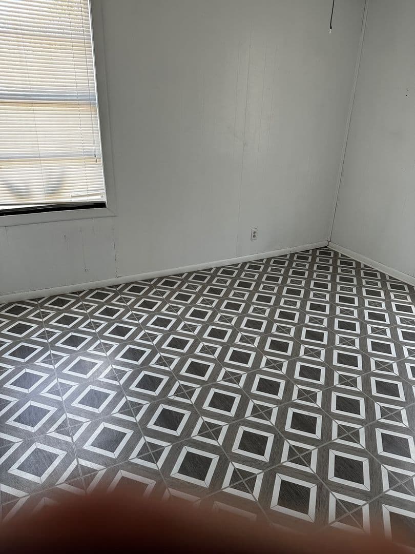 Kingsville Apartment: 811 S 13th