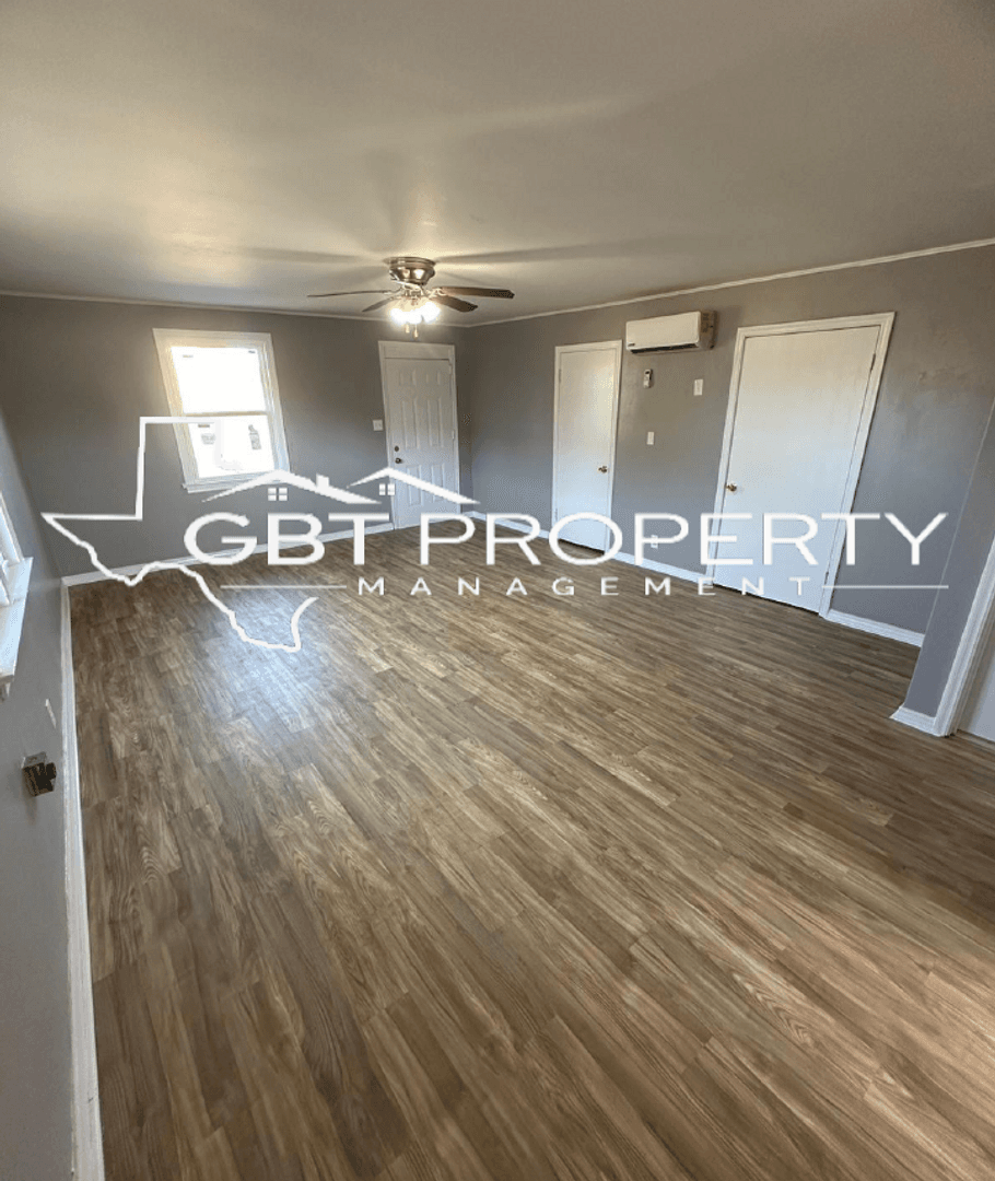 Borger Apartment: 201 N. McGee St.