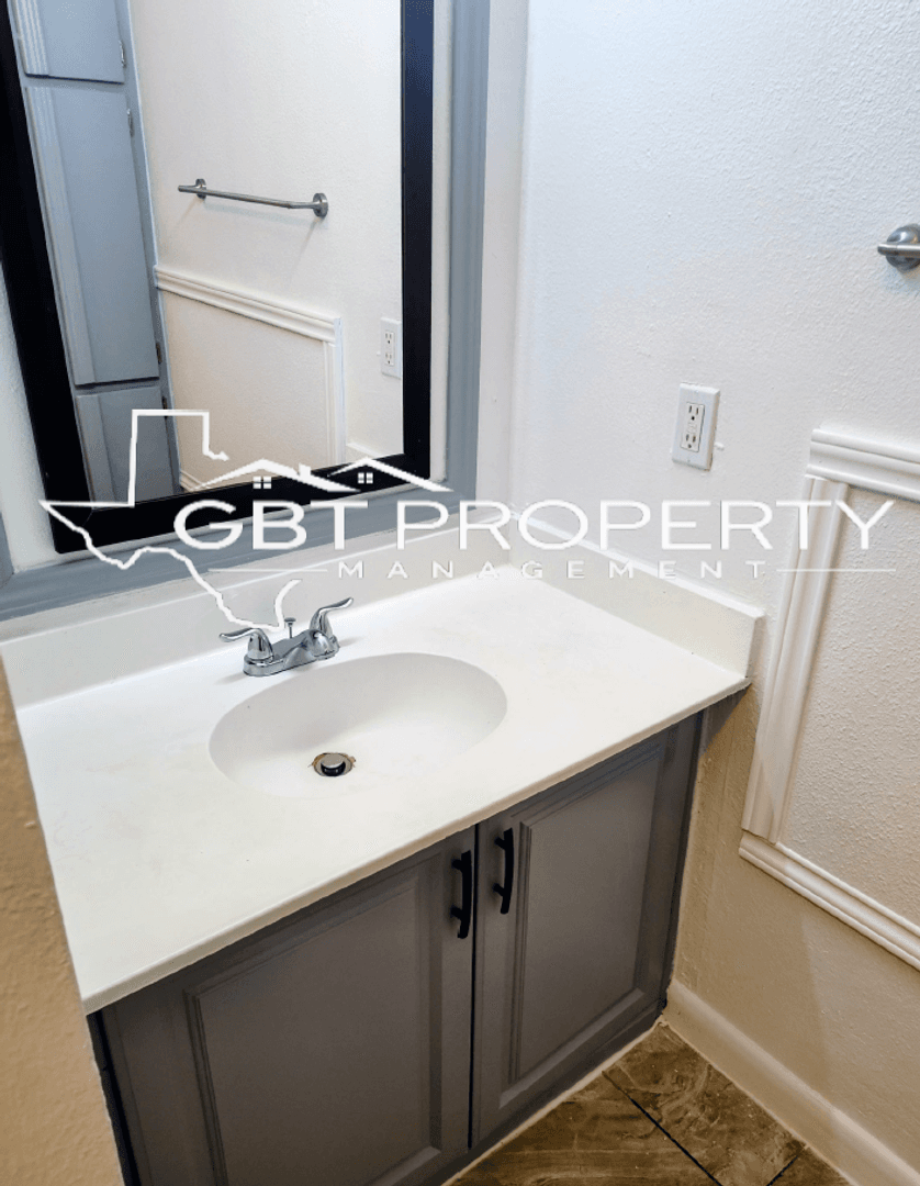 Austin Apartment: 8625 Fireside Dr.