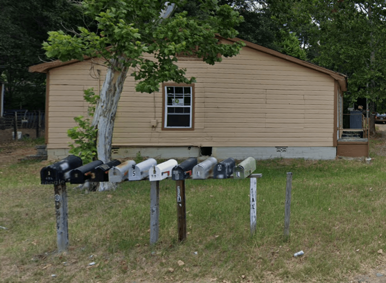 Longview Apartment: 402 Davis St