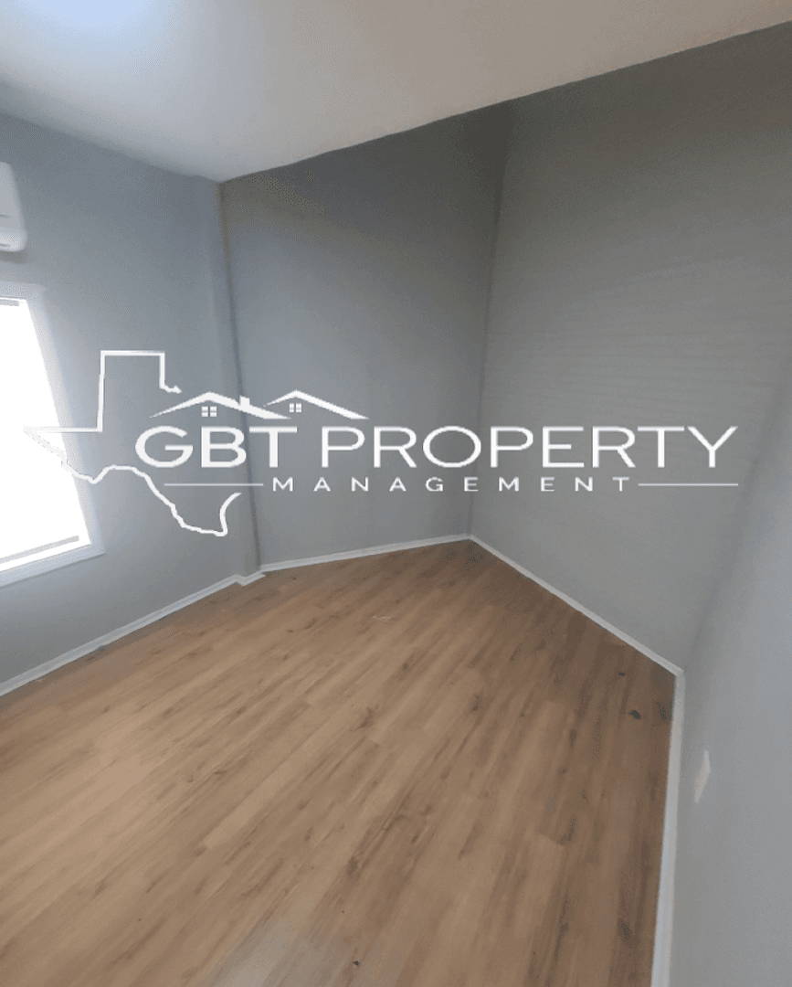 Levelland Apartment: 808 Ave H