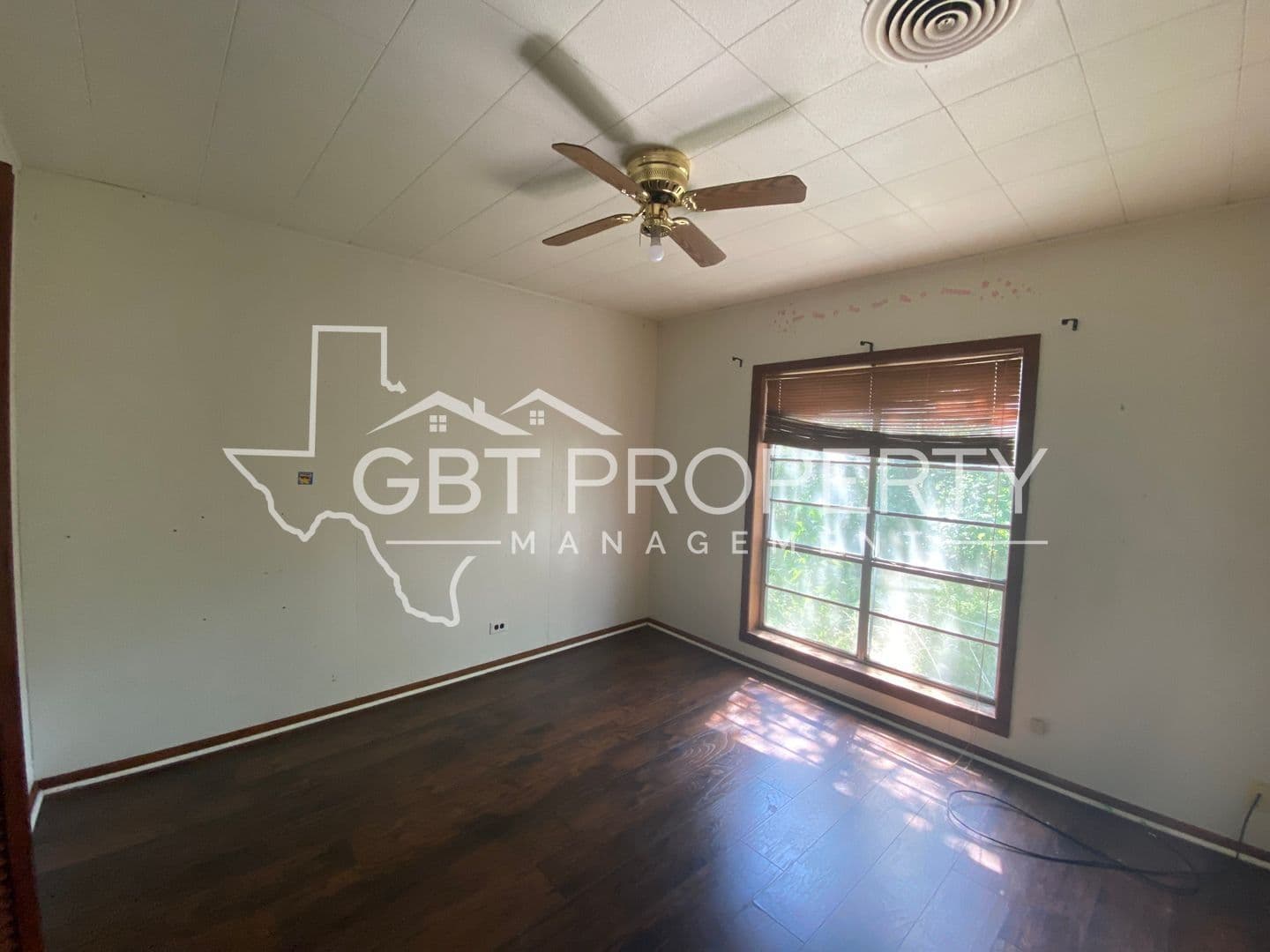 Groesbeck Apartment: GBT