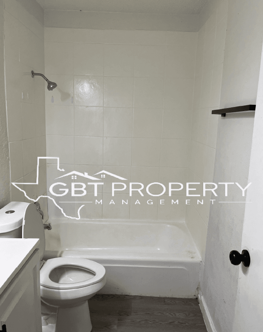 Austin Apartment: 8625 Fireside Dr.