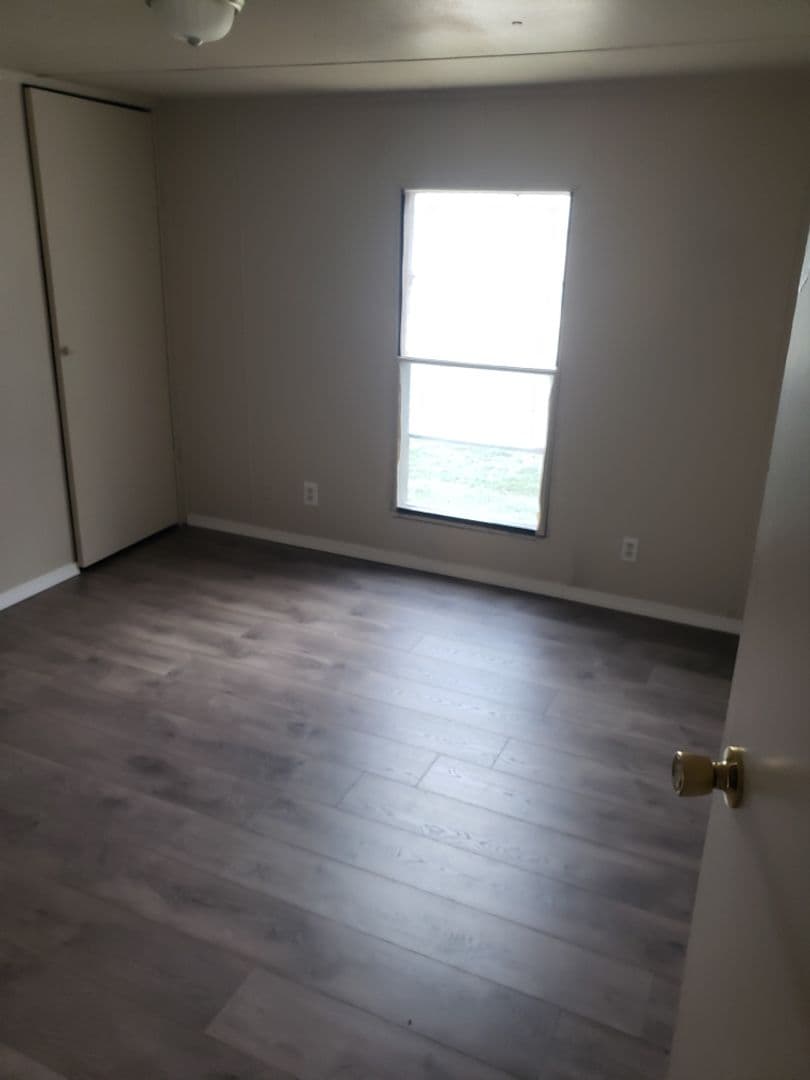 Canyon Apartment: 6th Ave