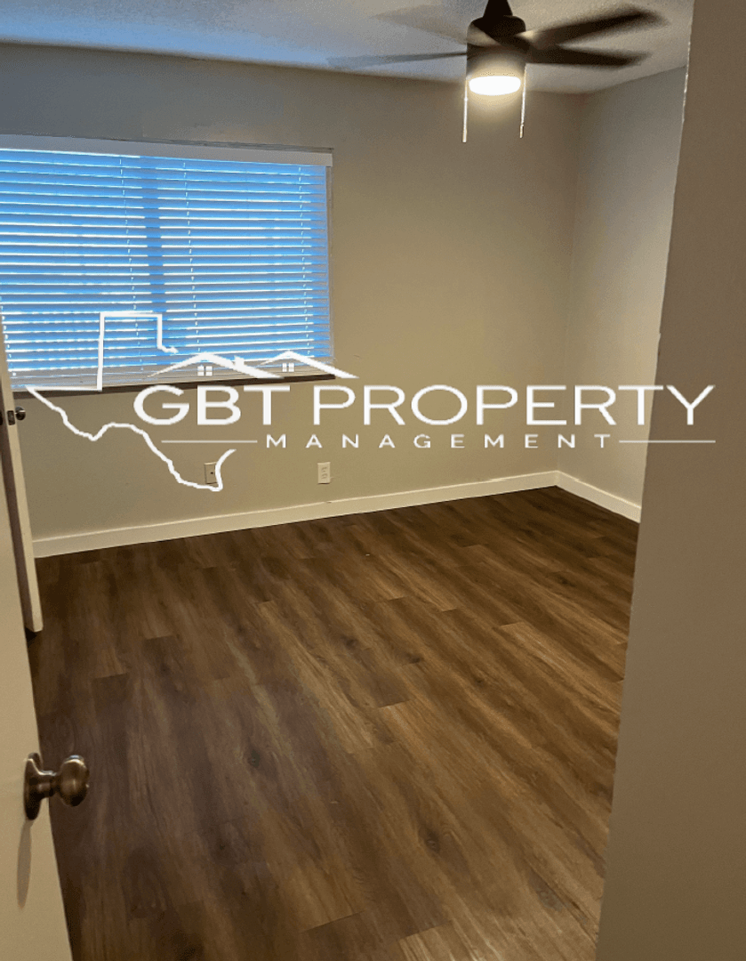 Austin Apartment: 8625 Fireside Dr.