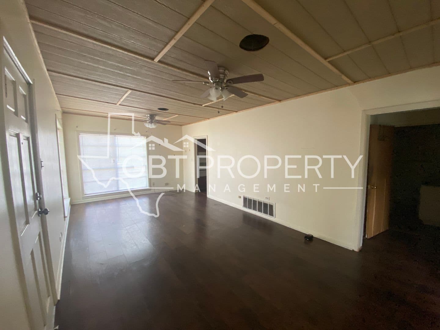 Groesbeck Apartment: GBT