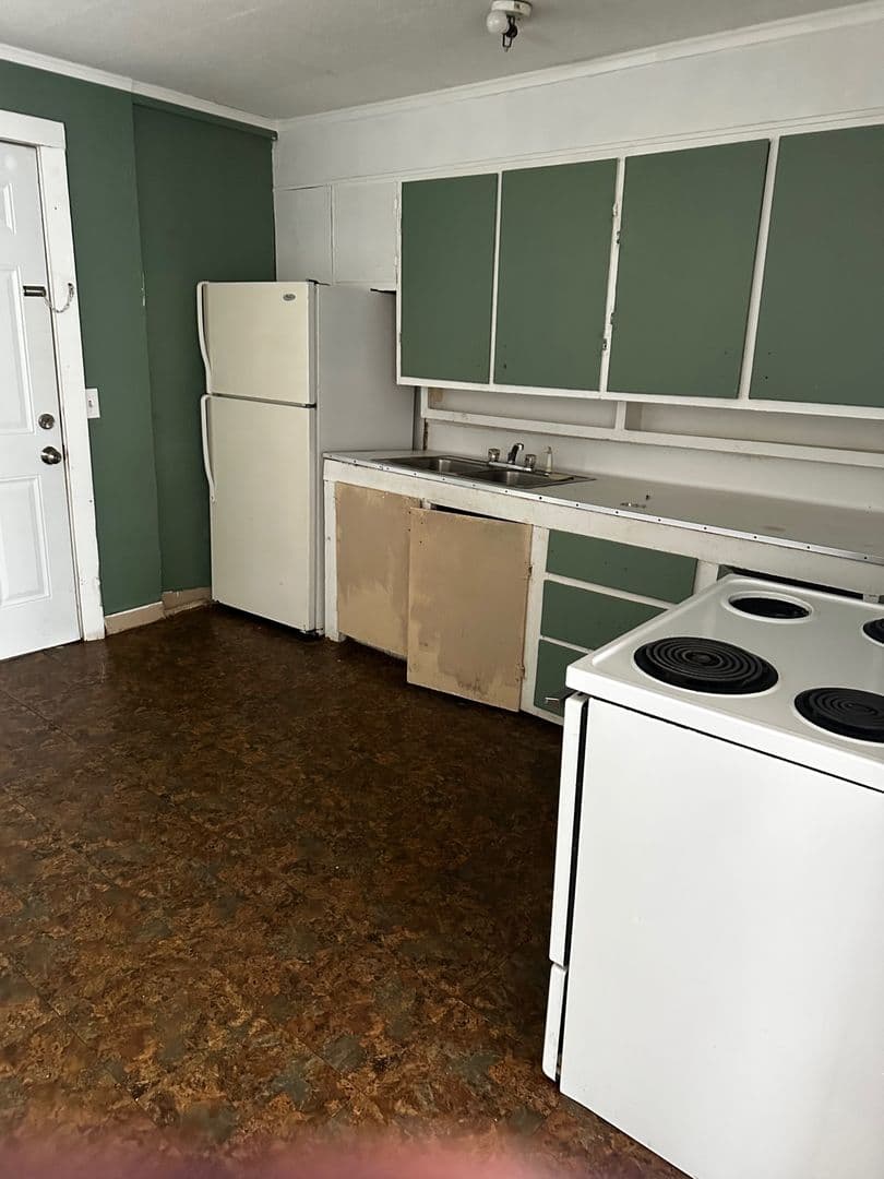 Kingsville Apartment: 811 S 13th