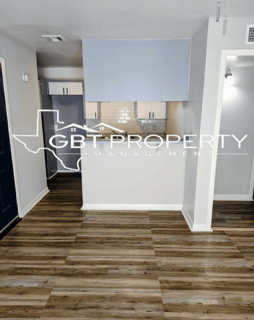 Austin Apartment: 8625 Fireside Dr.
