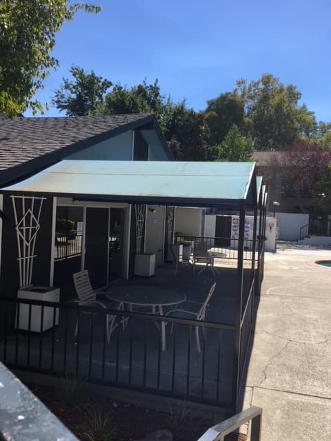 San Ramon House: 9085 Alcosta Blvd #305