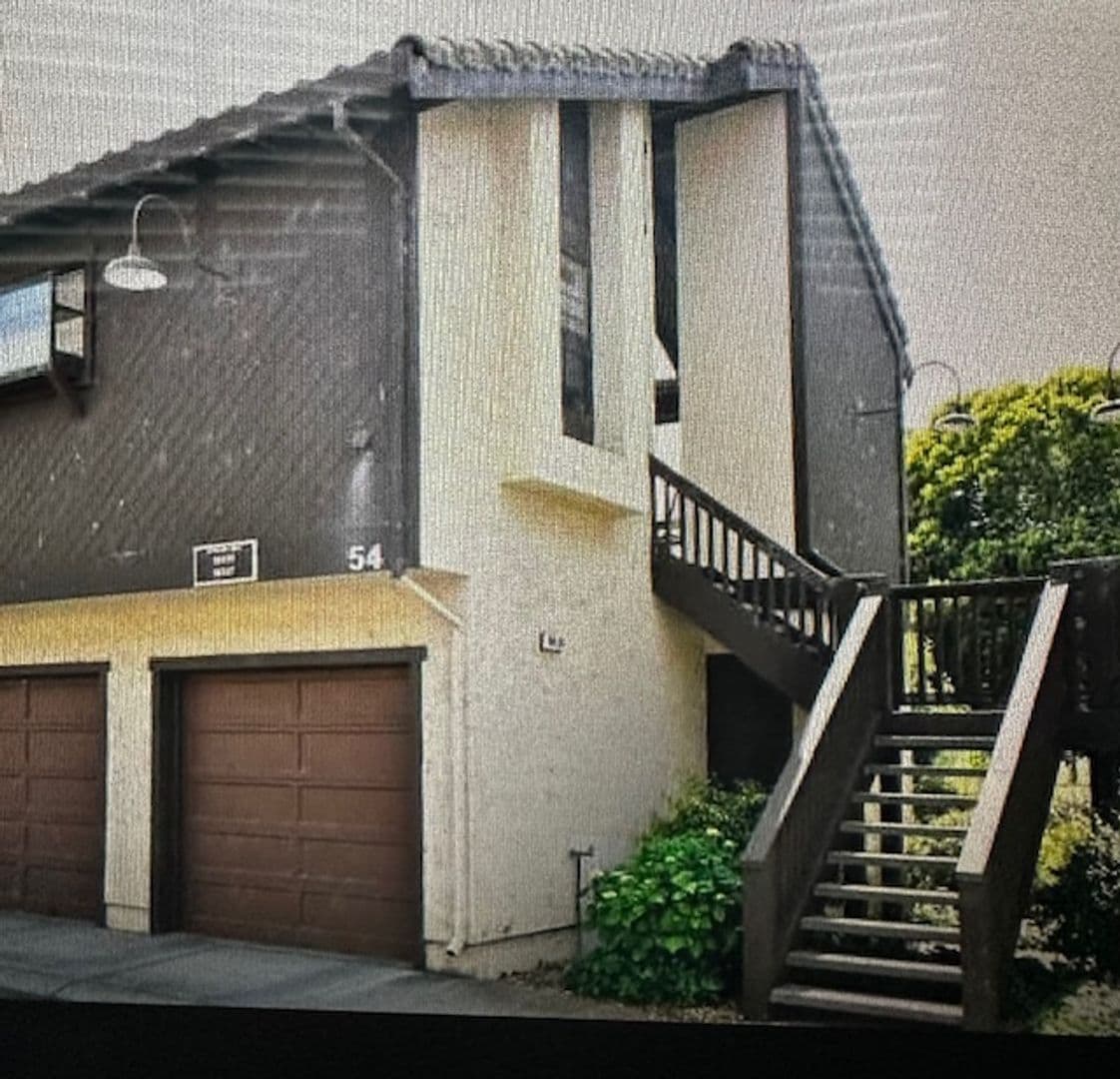 San Leandro House: 14419 Outrigger Dr
