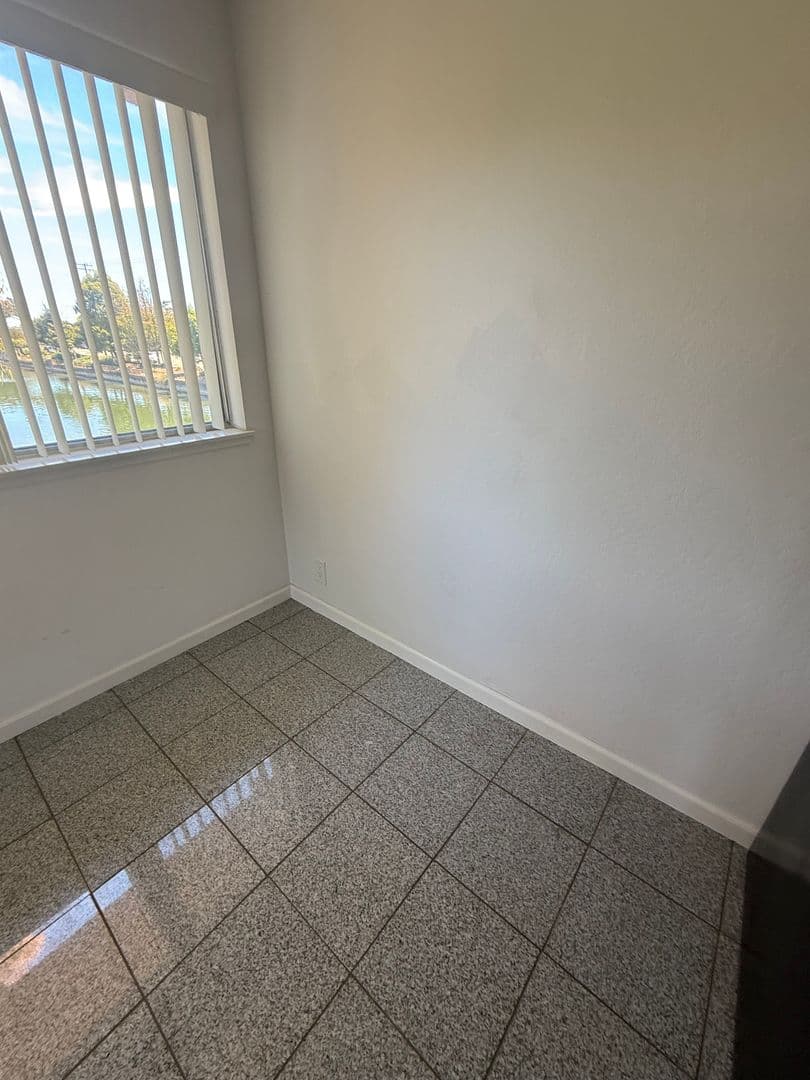Alameda Apartment: 2233 Otis Dr