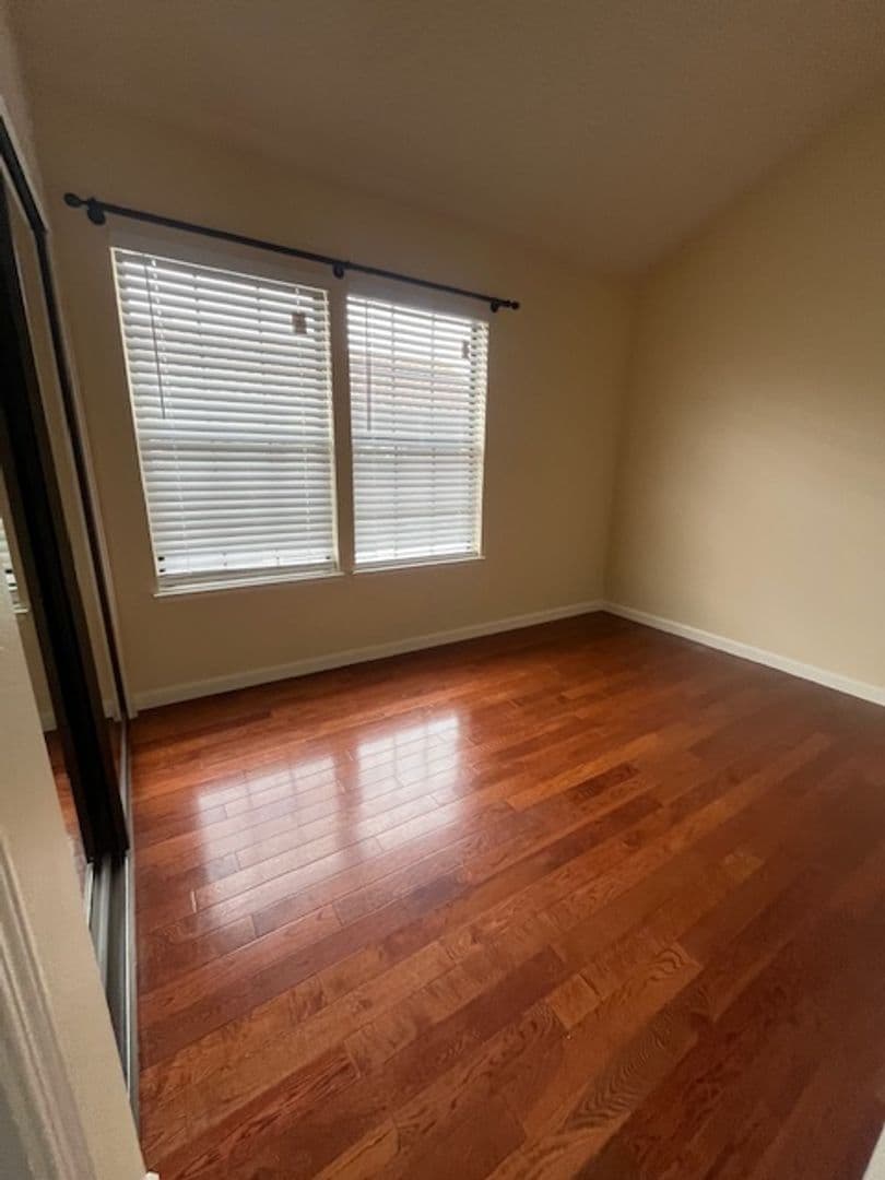 San Leandro House: 14419 Outrigger Dr