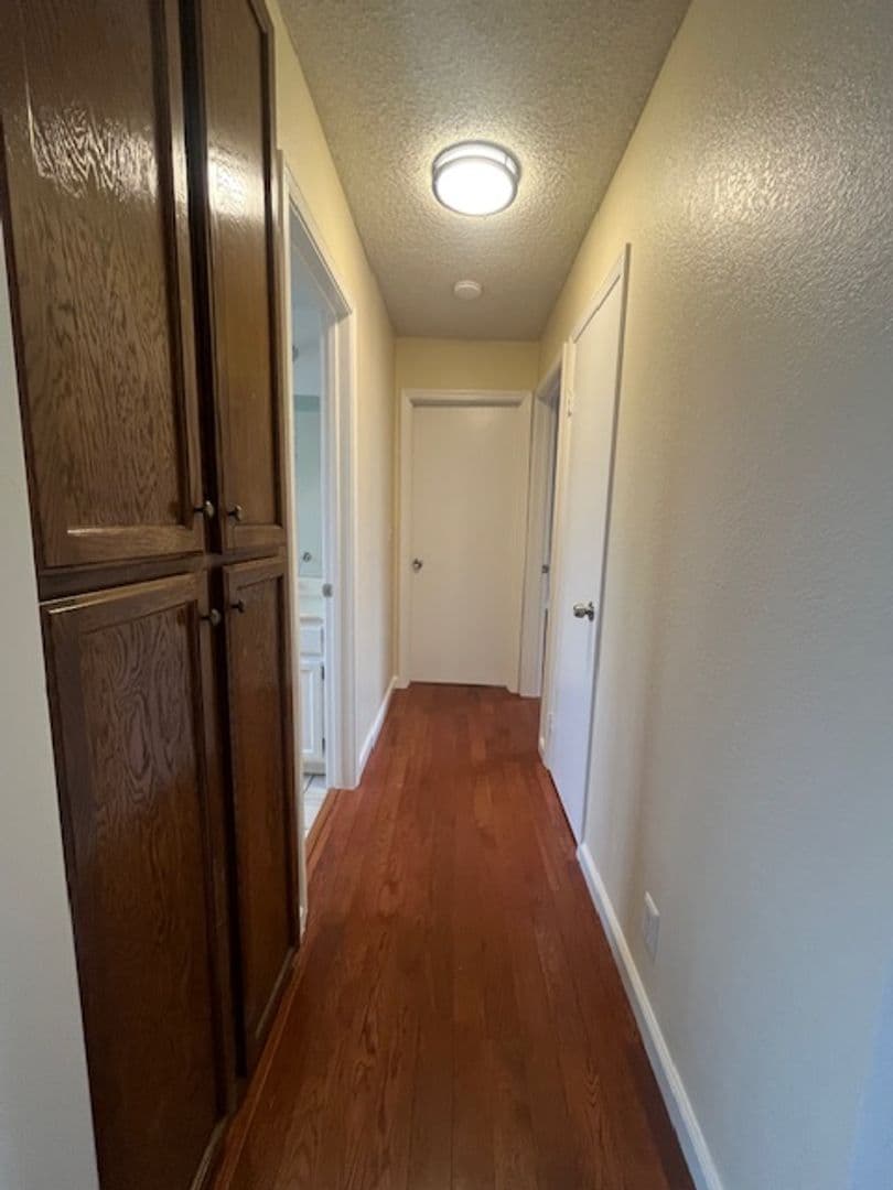 San Leandro House: 14419 Outrigger Dr