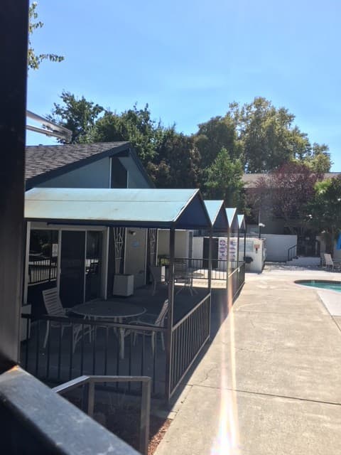 San Ramon House: 9085 Alcosta Blvd #305