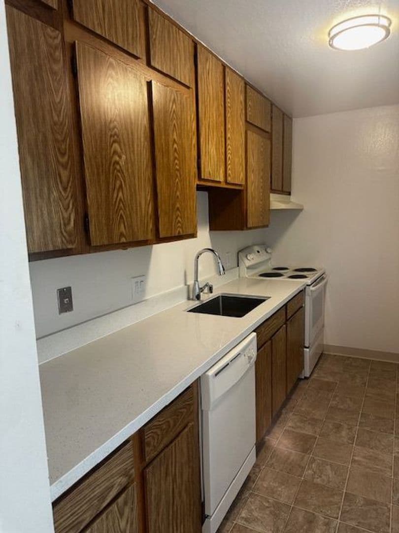 Concord Apartment: 3036 Willow Pass Road