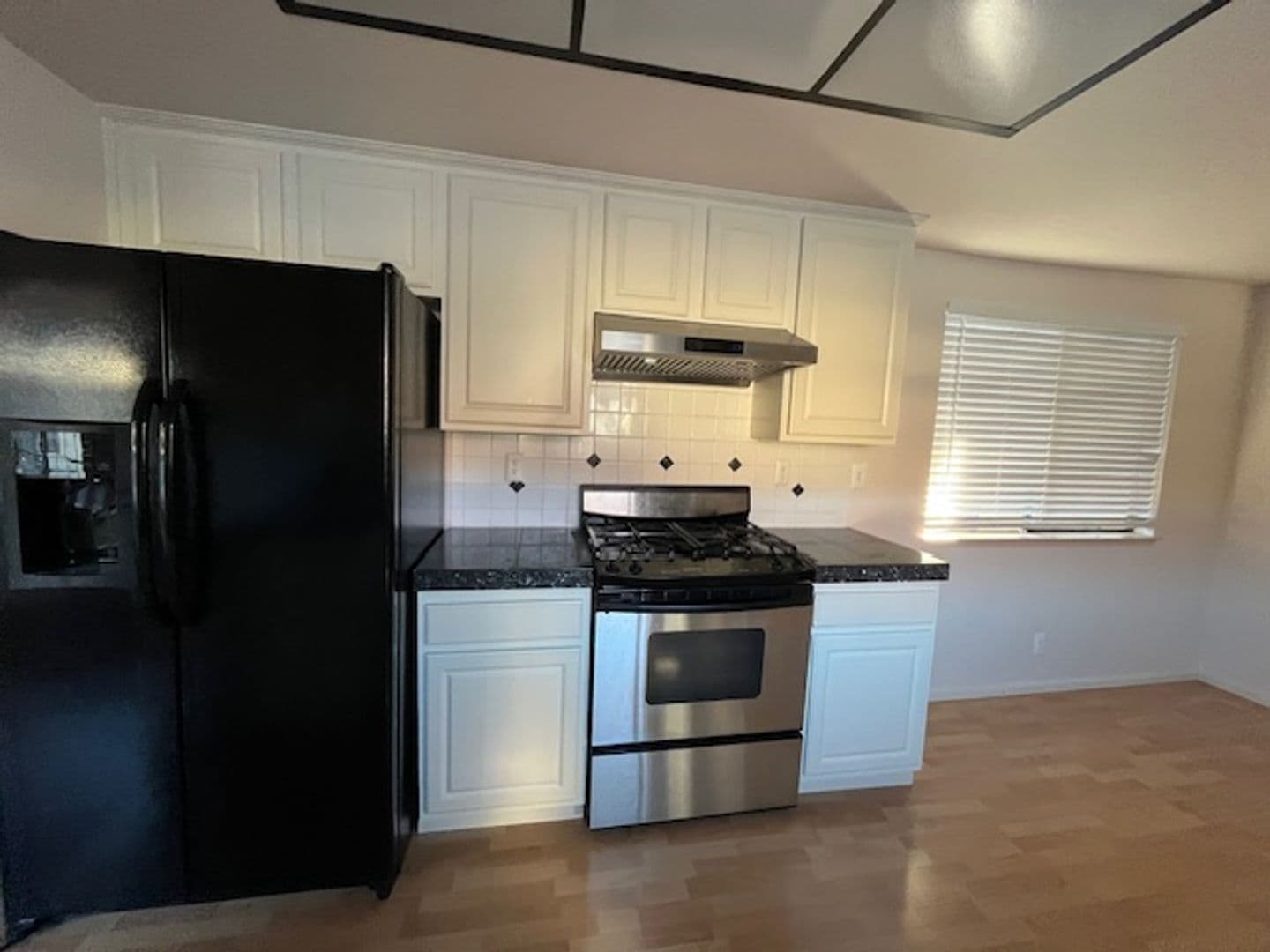 San Leandro House: 14419 Outrigger Dr