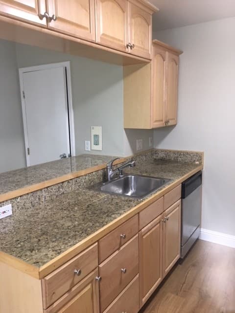San Ramon House: 9085 Alcosta Blvd #305