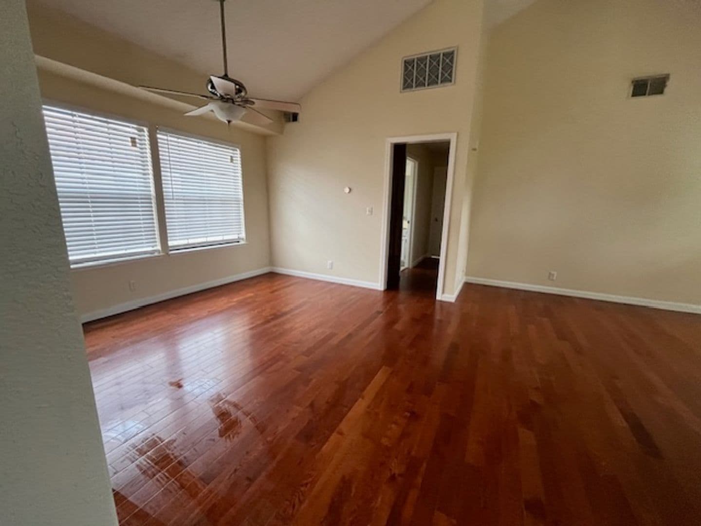 San Leandro House: 14419 Outrigger Dr