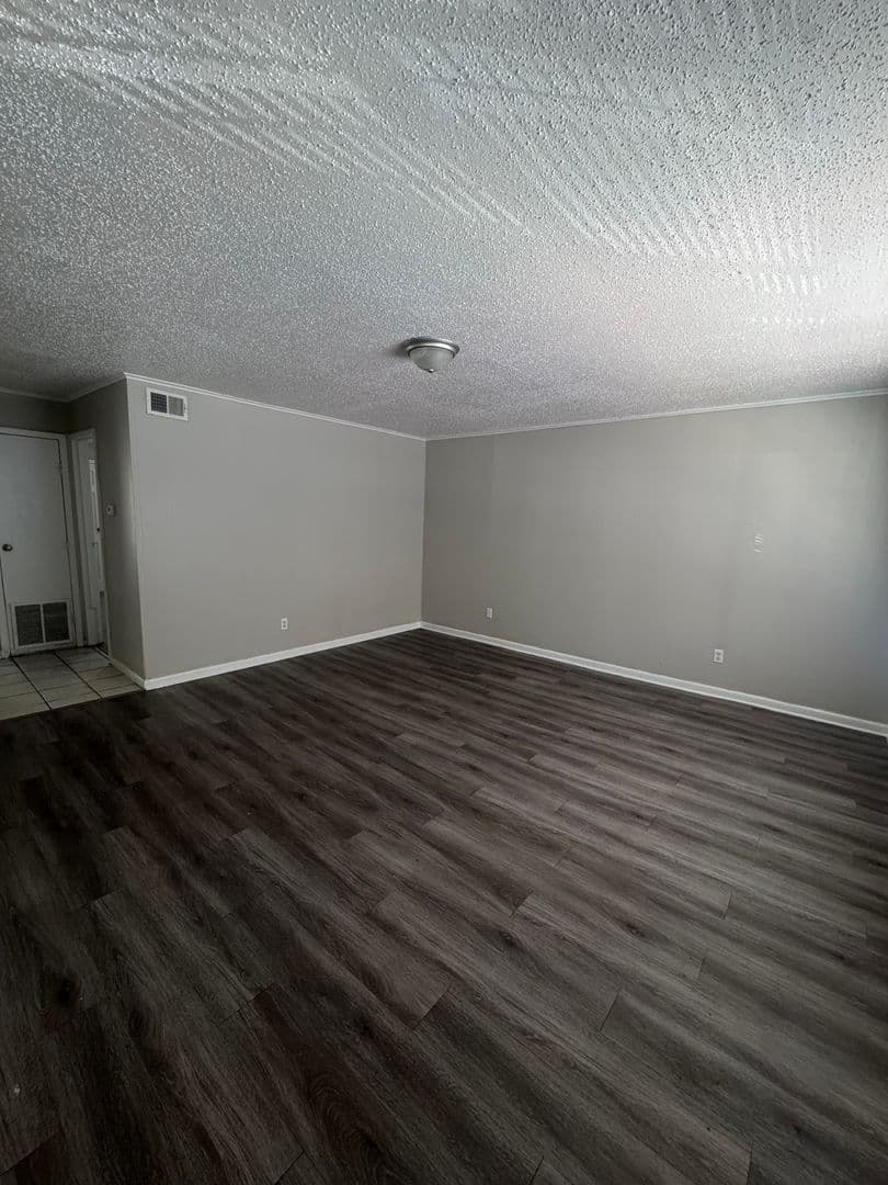 Fort Smith Apartment: 4801 Rogers Ave