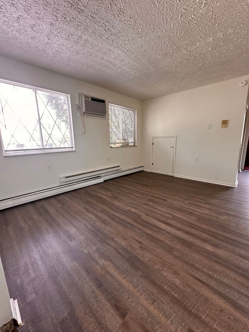 Beaver Apartment: 767 5th St  - Unit 48
