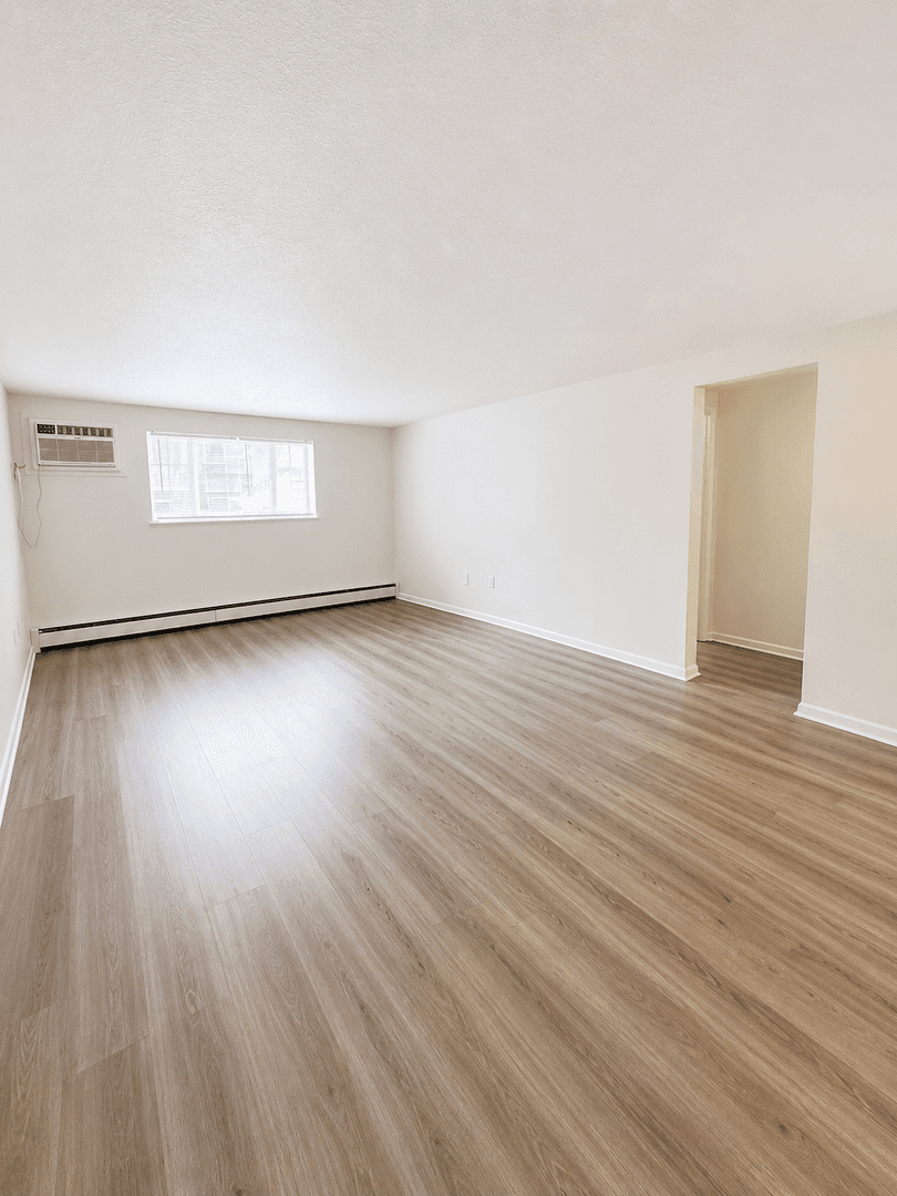 Beaver Apartment: 450 Market St - Unit 27
