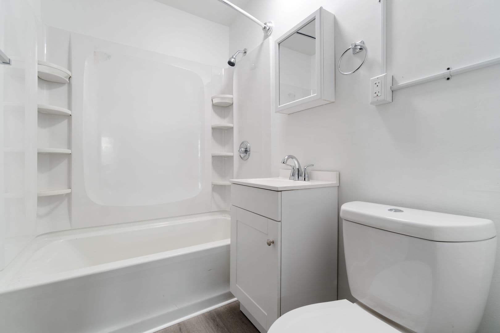 Midland Townhome: 33 Midland Heights Circle