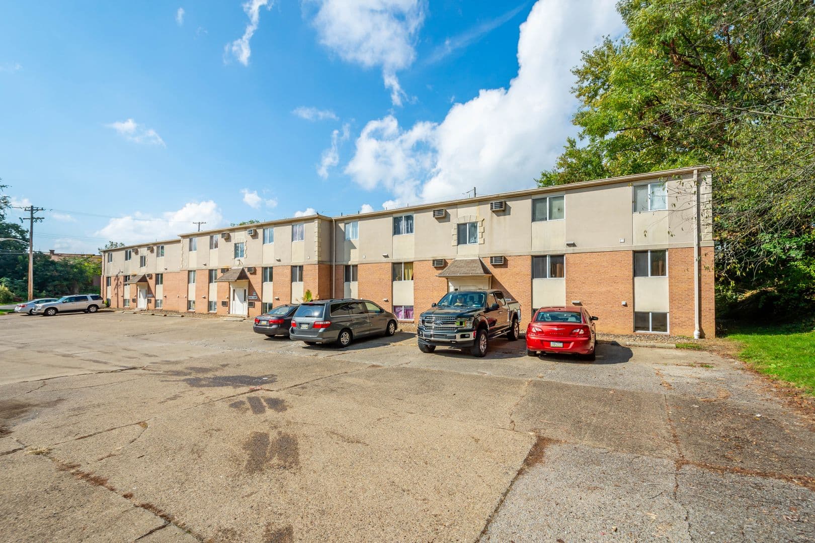 New Brighton Apartment: 201 Valley Ave.
