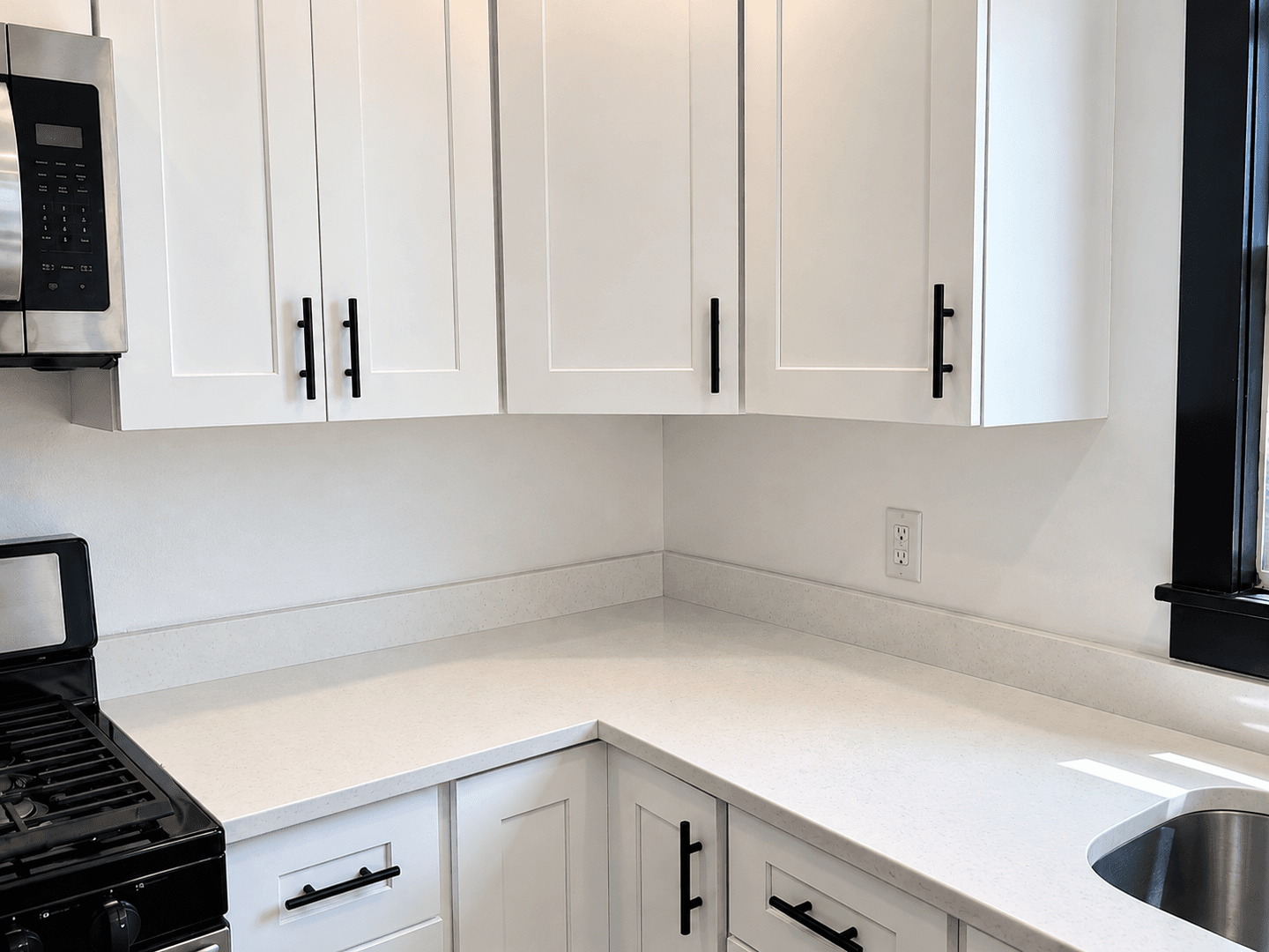 Homestead House: 332 W 14th Ave
