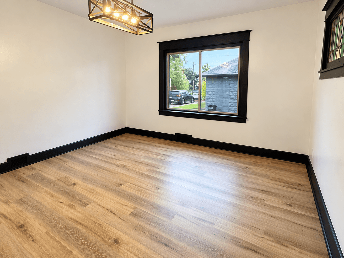 Homestead House: 2601 Main Street