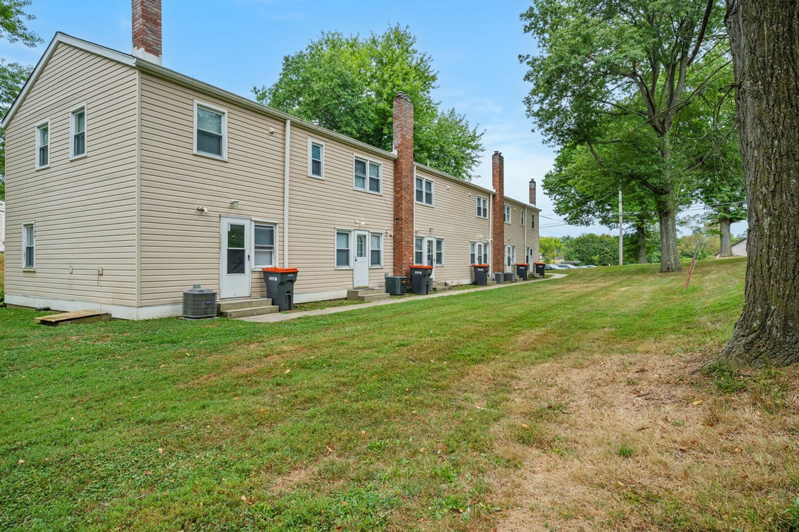 Midland Townhome: 19 Midland Heights Circle