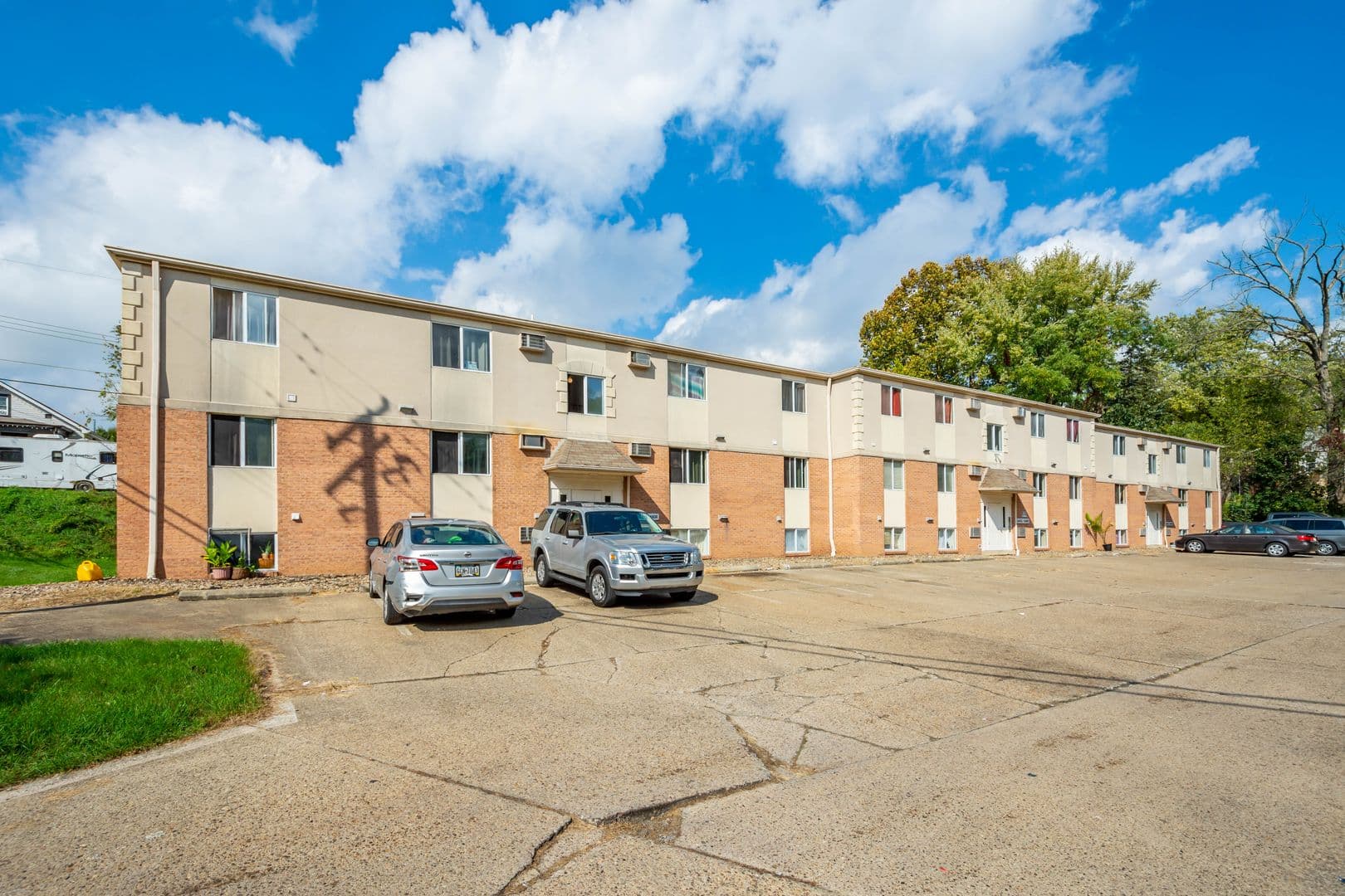 New Brighton Apartment: 201 Valley Ave.