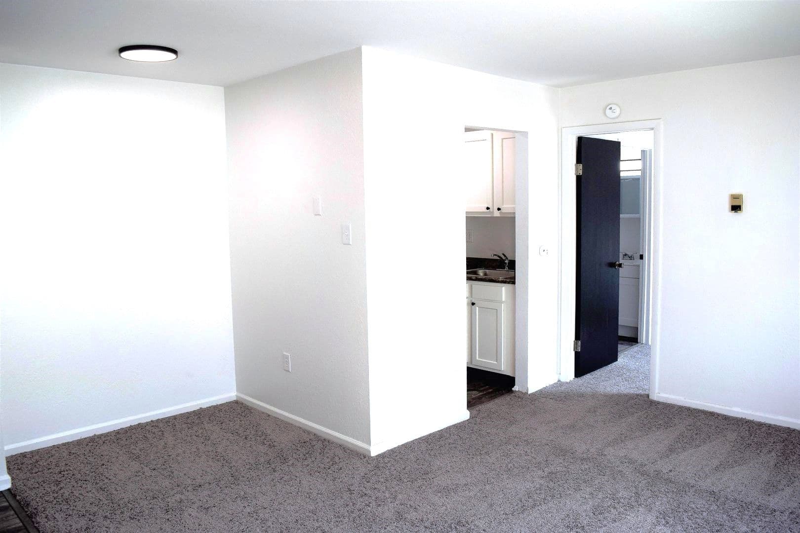 New Brighton Apartment: 201 Valley Ave.