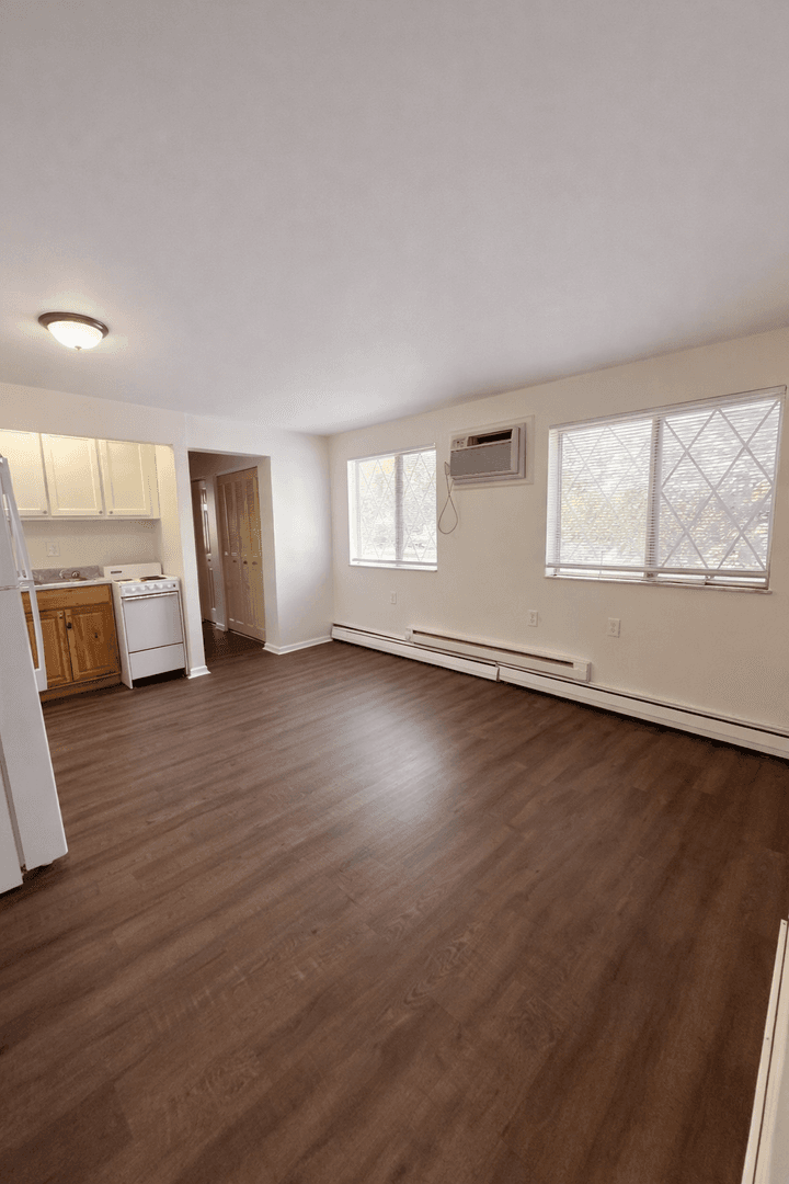 Beaver Apartment: 767 5th St  - Unit 48