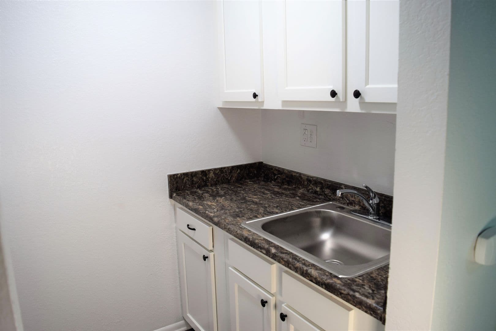 New Brighton Apartment: 201 Valley Ave.