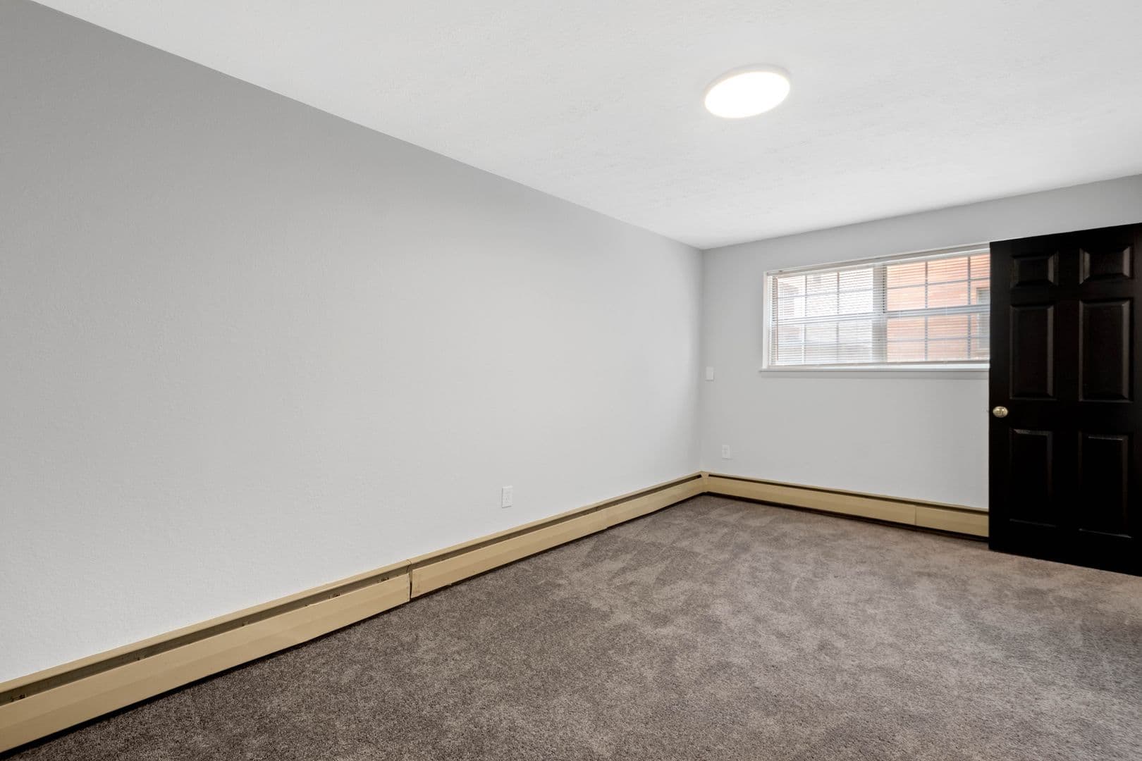 Beaver Apartment: 478 4th St.