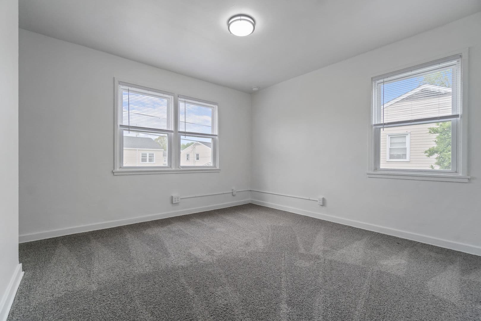 Midland Townhome: 19 Midland Heights Circle