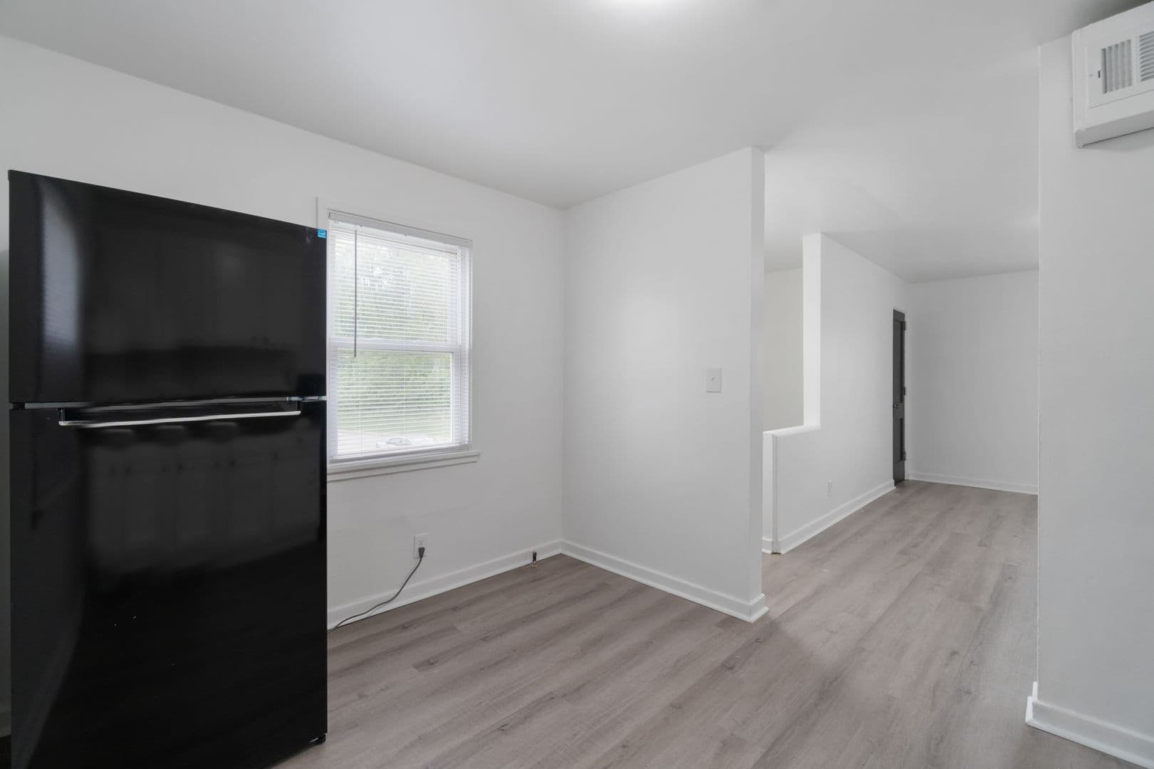 Midland Townhome: 33 Midland Heights Circle
