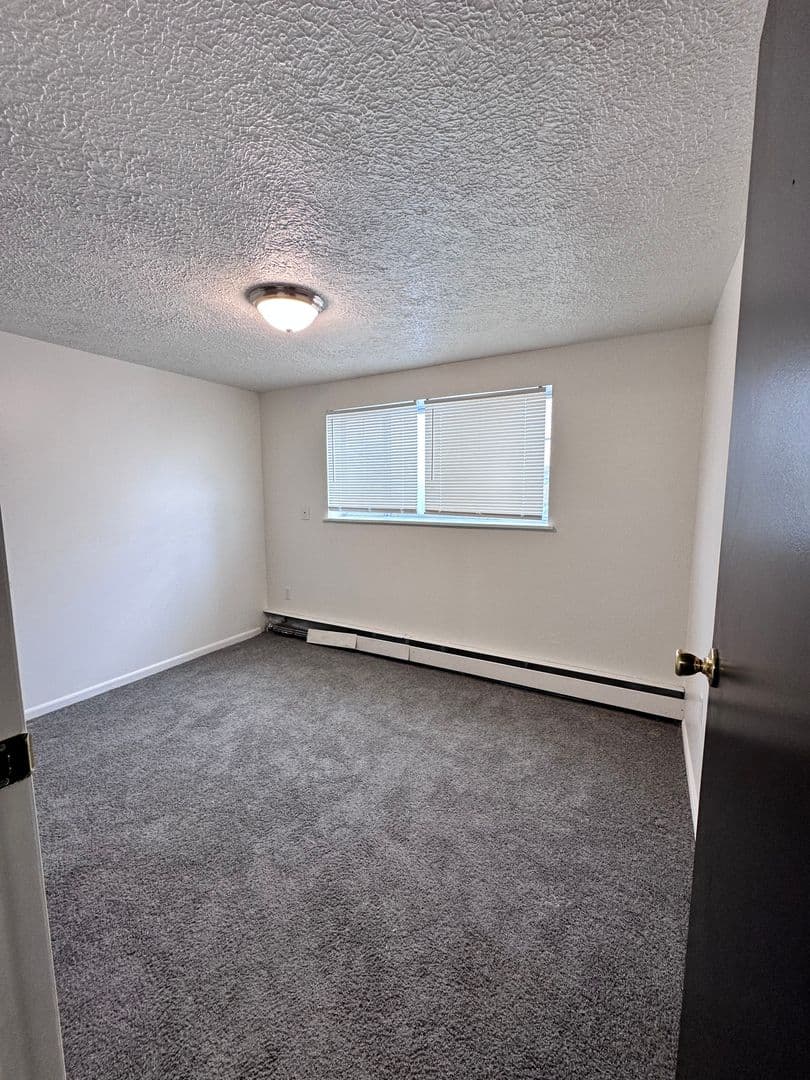 Beaver Apartment: 450 Market St - Unit 25