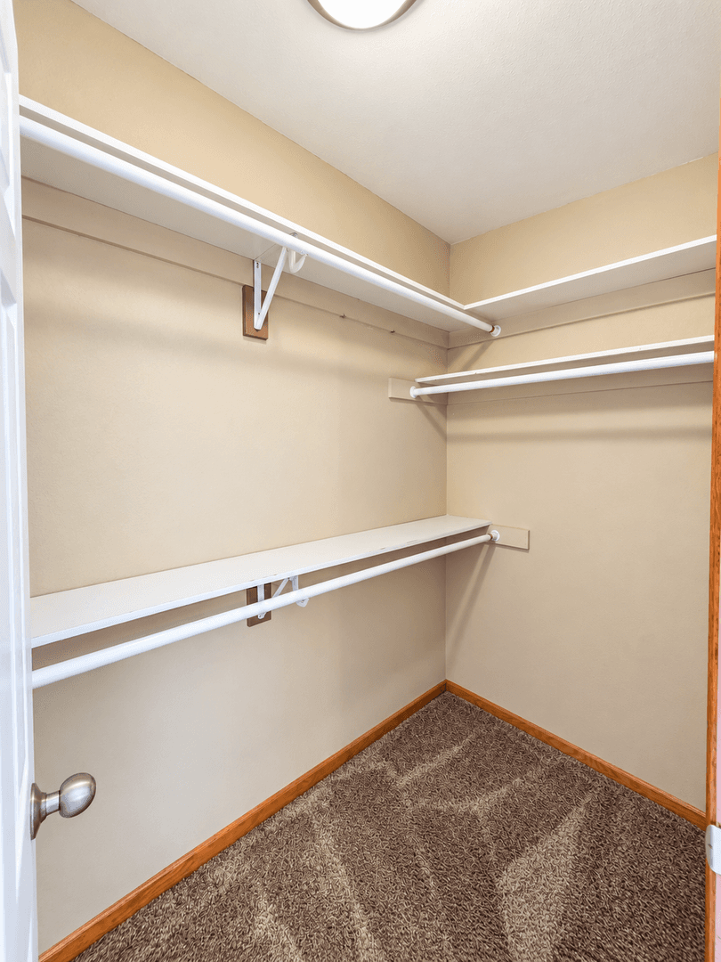 Sauk Rapids Apartment: 12 3rd Ave S