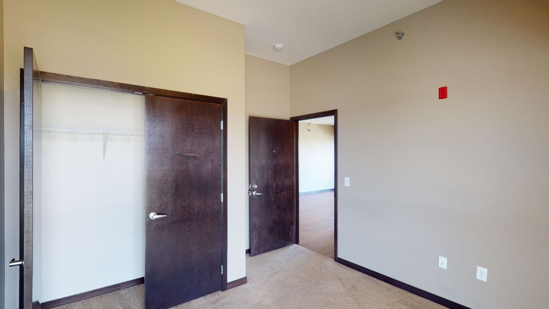 Eau Claire Apartment: 2851 Hendrickson Dr