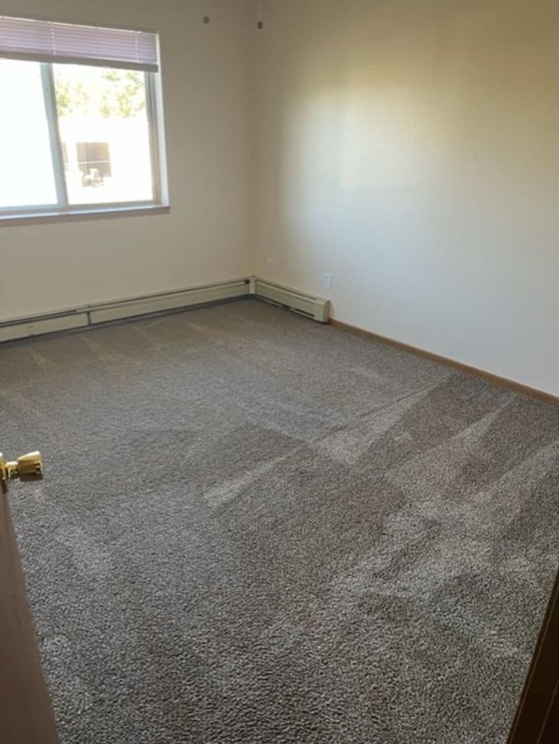 St. Cloud Apartment: 1060 7th St SE