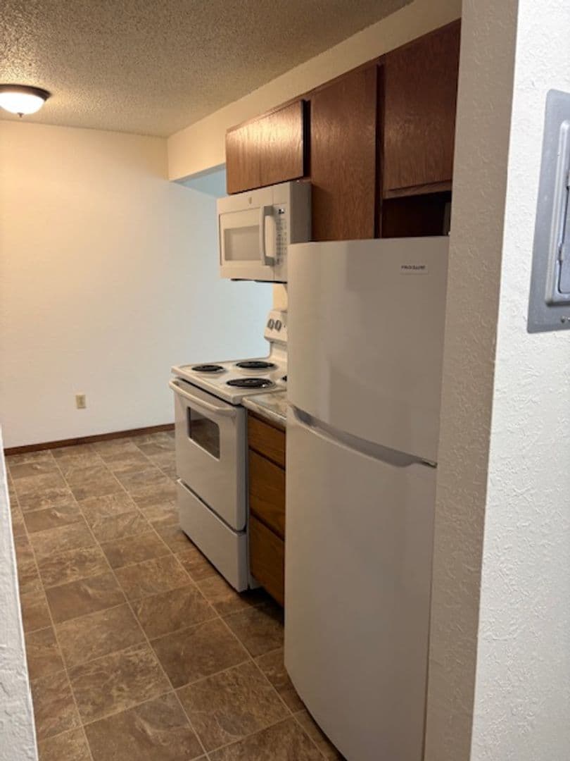 Waite Park Apartment: 30 15th Ave N