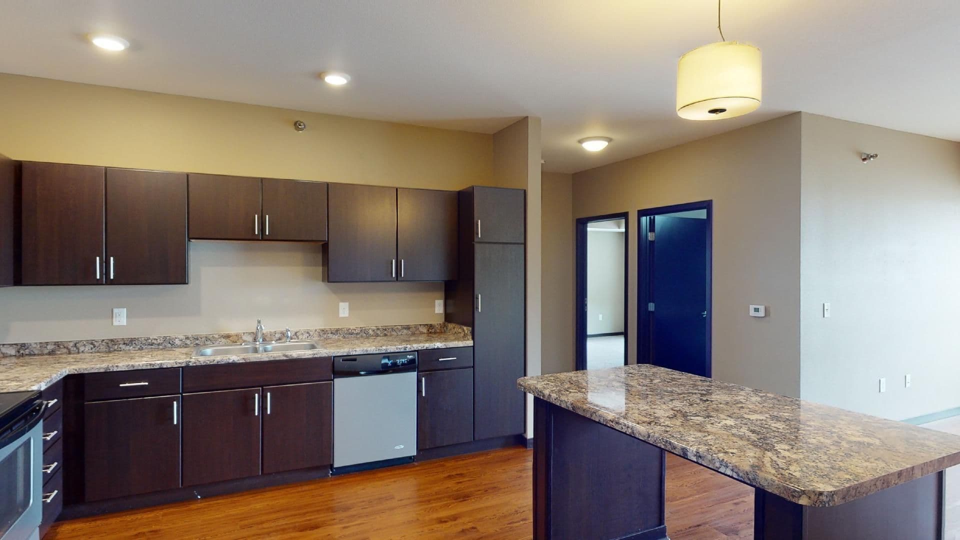 Eau Claire Apartment: 2851 Hendrickson Dr