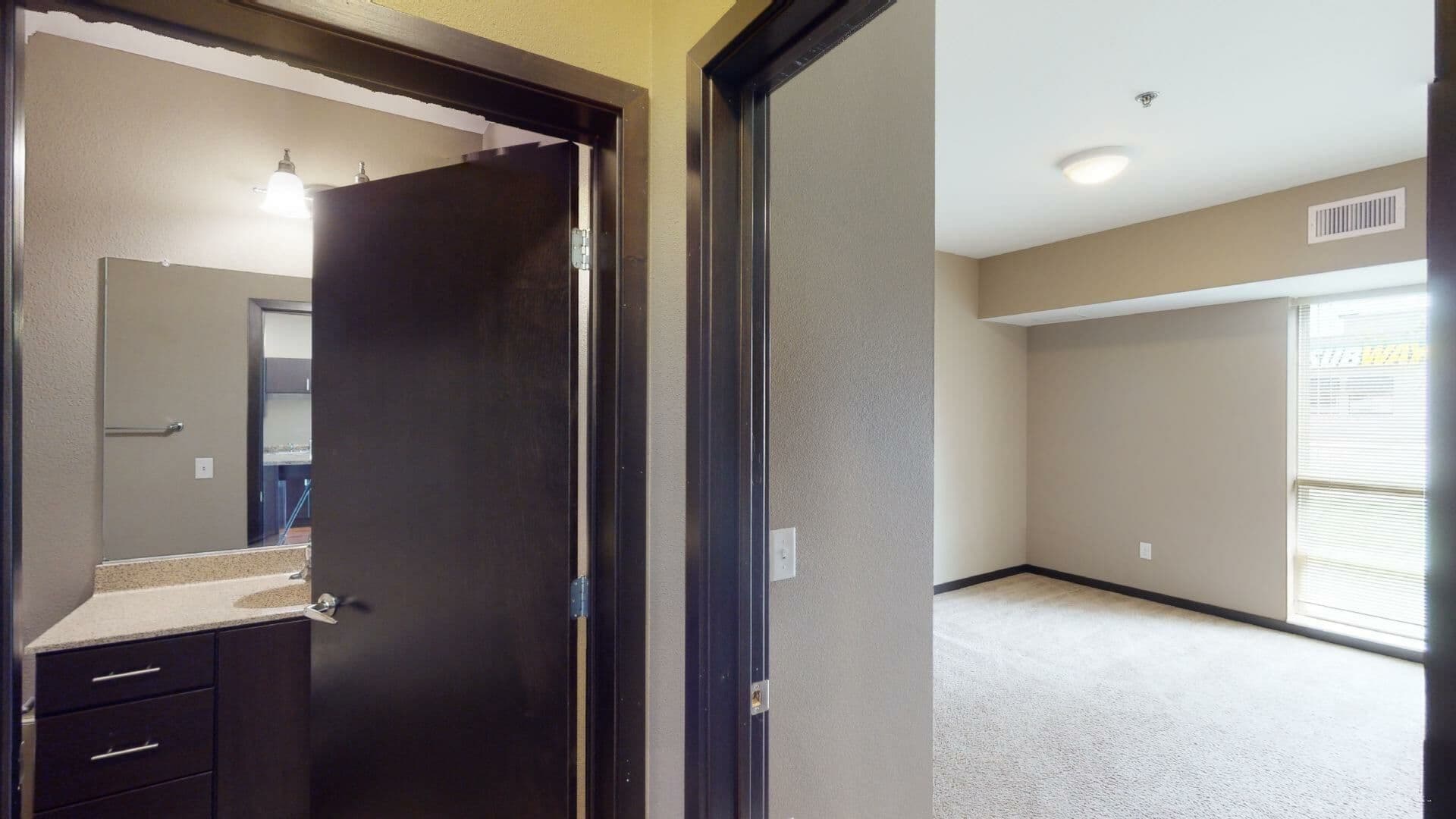 Eau Claire Apartment: 2851 Hendrickson Dr